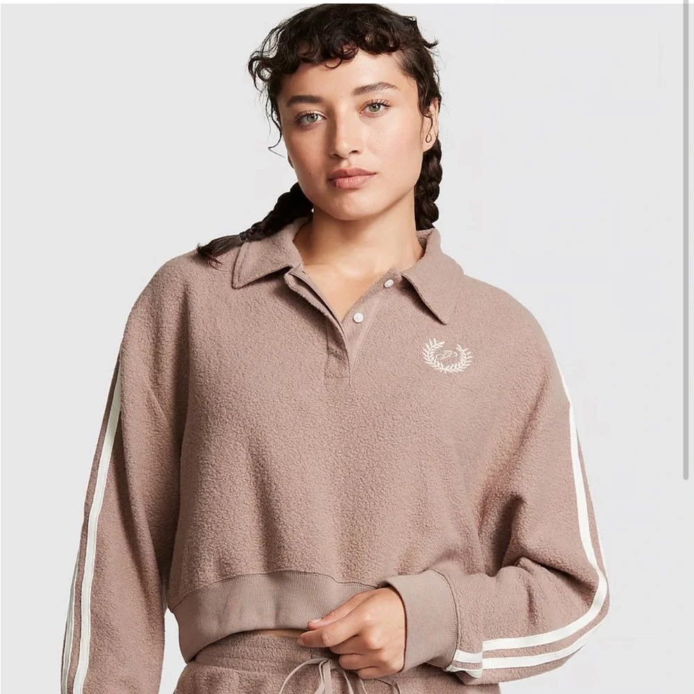 PINK Victoria’s Secret fleece crop sweatshirt - Picture 1 of 7